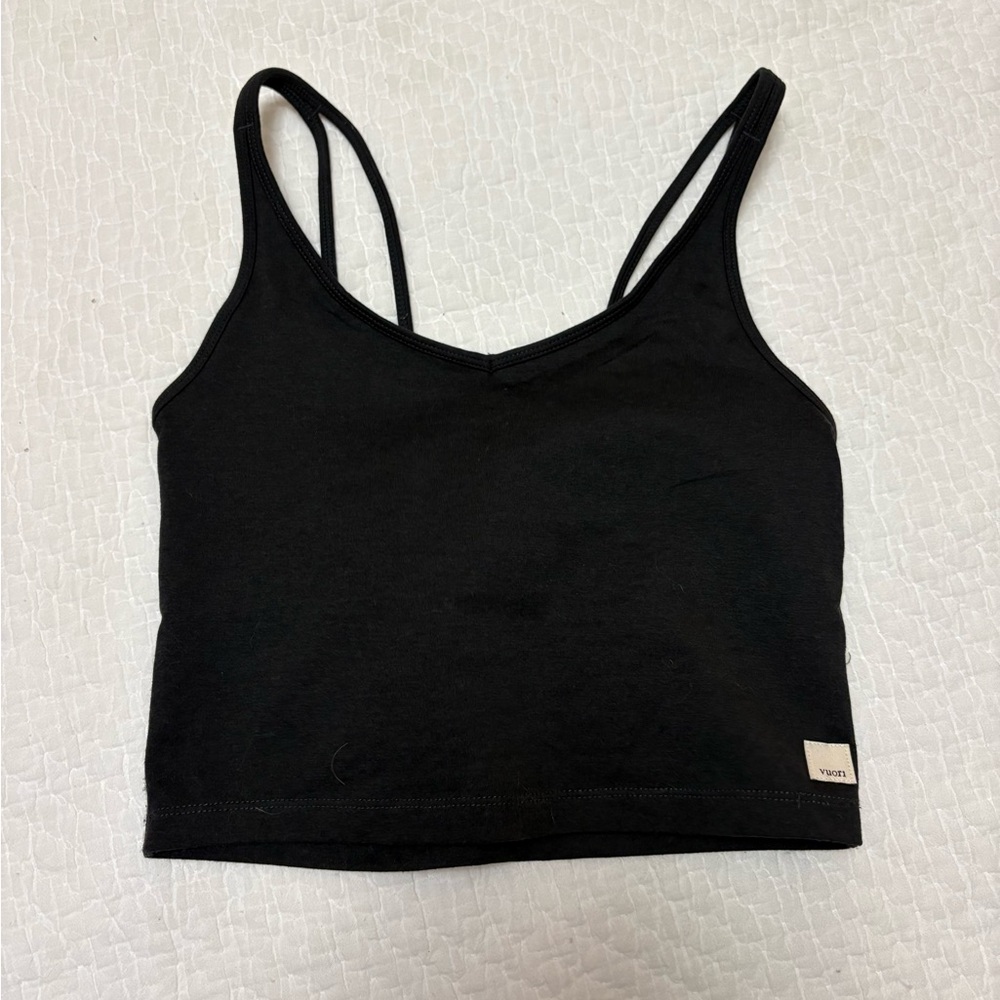 Vuori Black crop top